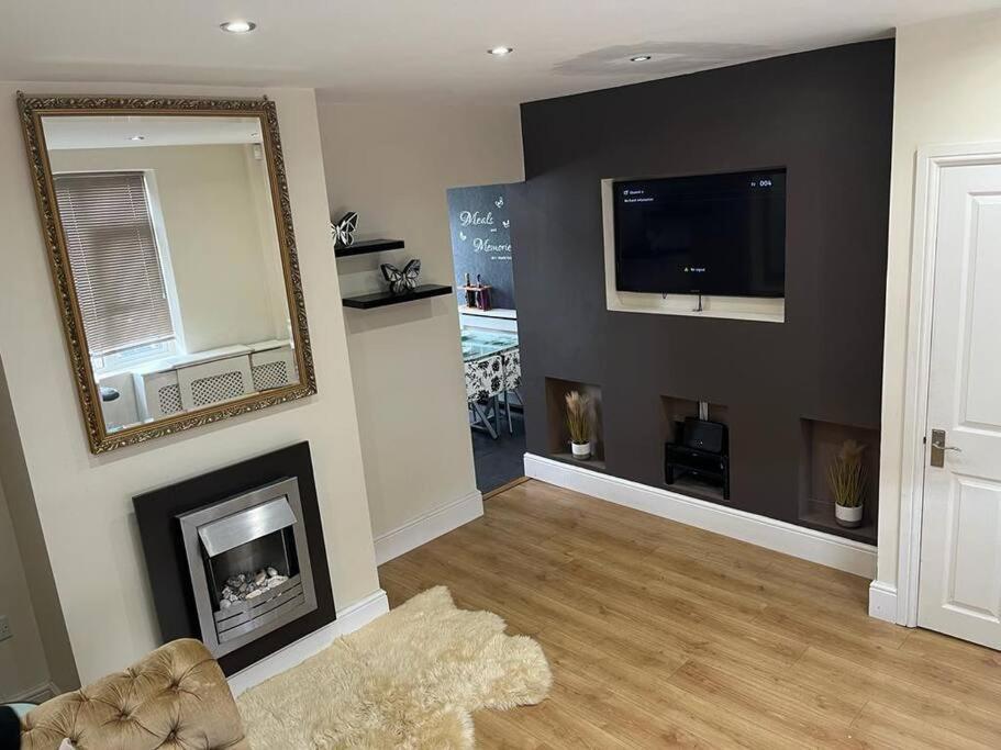 Fabulous 3 Bedroom House , Sleeps Up To 5-7 Guest. South Ockendon Exterior foto